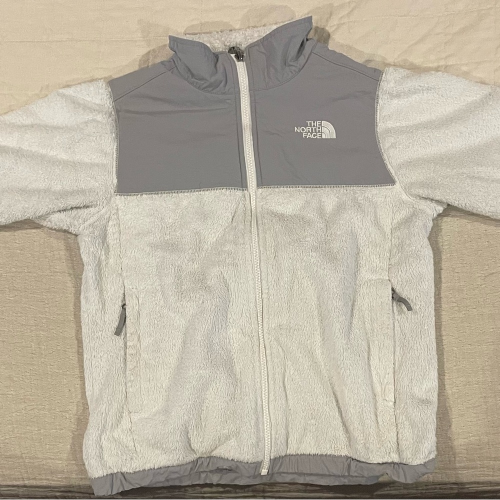 Girls North Face jacket. Size L